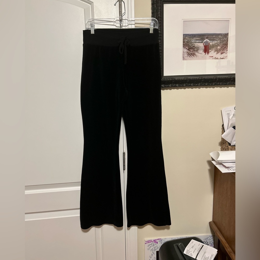 EUC John Gult black velour flared leggings